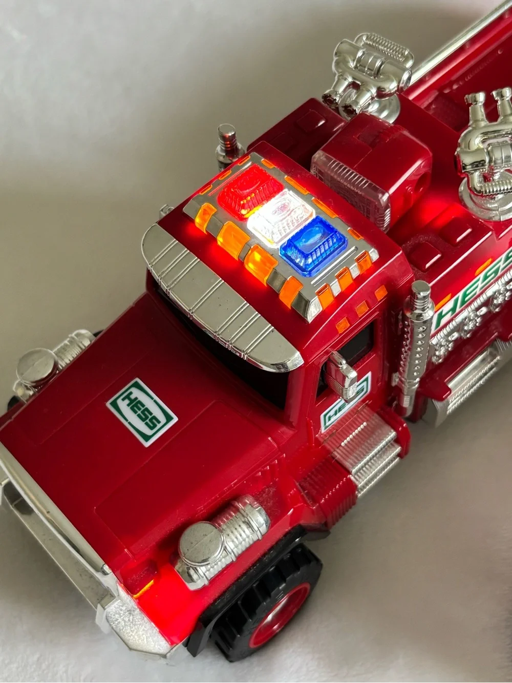 2015 Hess firetruck & ladder rescue vehicle